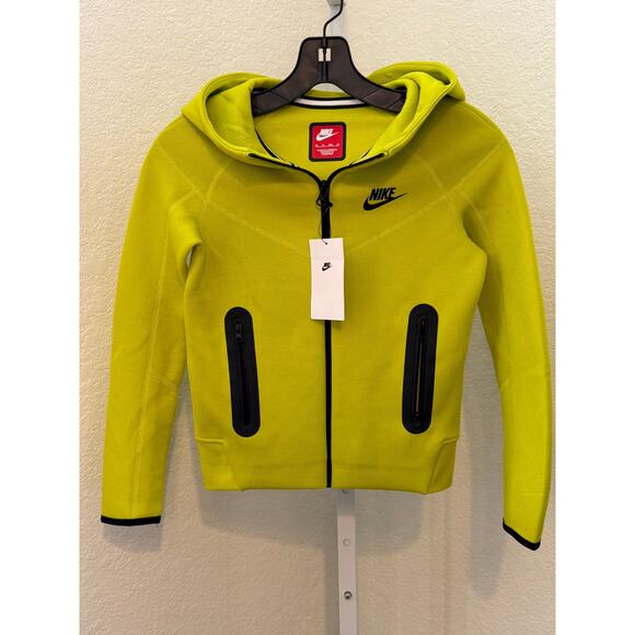 Nike Other - Nike tech hoodie. Lime color. Size XS - MSRP $105